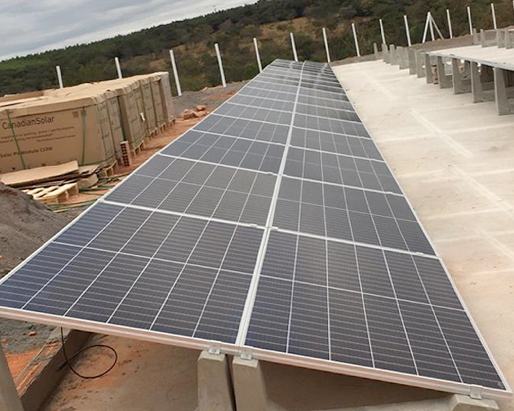 Vantagens das bases de concreto para sua Usina Fotovoltaica