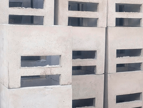 Caixa de passagem 80×80 R2. Resistência e eficiência para sua obra