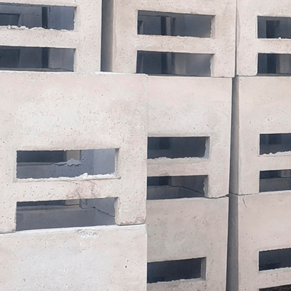 Caixa de passagem 80×80 R2. Resistência e eficiência para sua obra